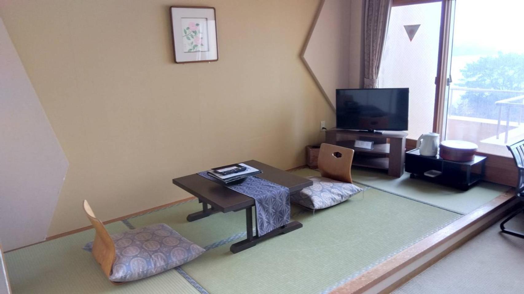 Hotel Yura Onsen Yaotome Tsuruoka Esterno foto